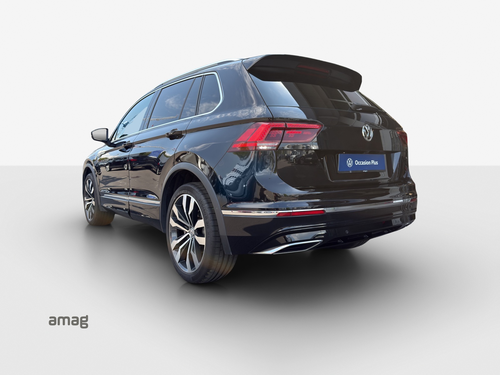 VW Tiguan 2.0 TDI SCR Highline 4Motion DSG-image-2