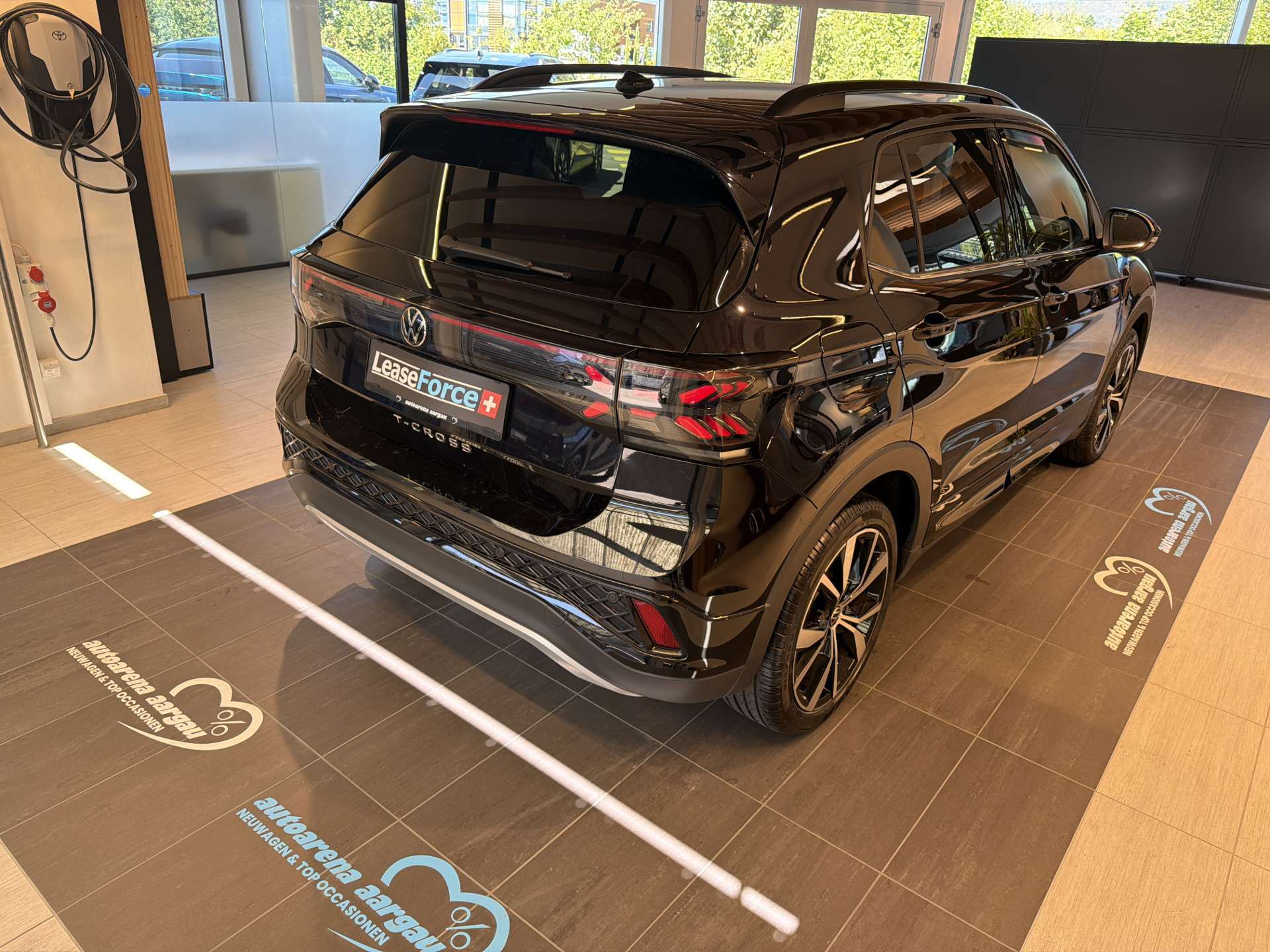 VW T-Cross 1.0 TSi EVO R-Line DSG-Automat-image-2