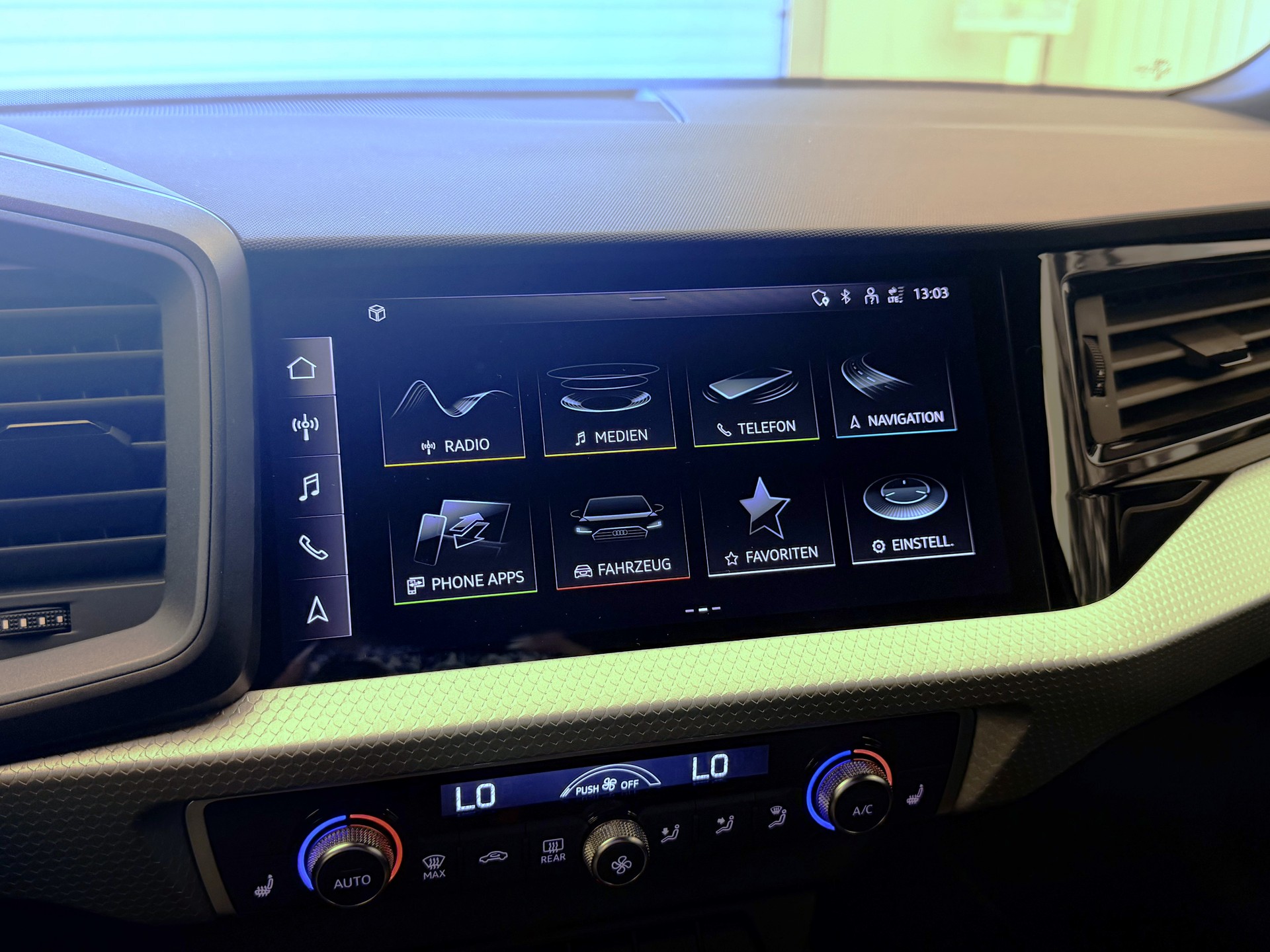 AUDI A1 Sportback 40 TFSI S Line S-tronic-image-12