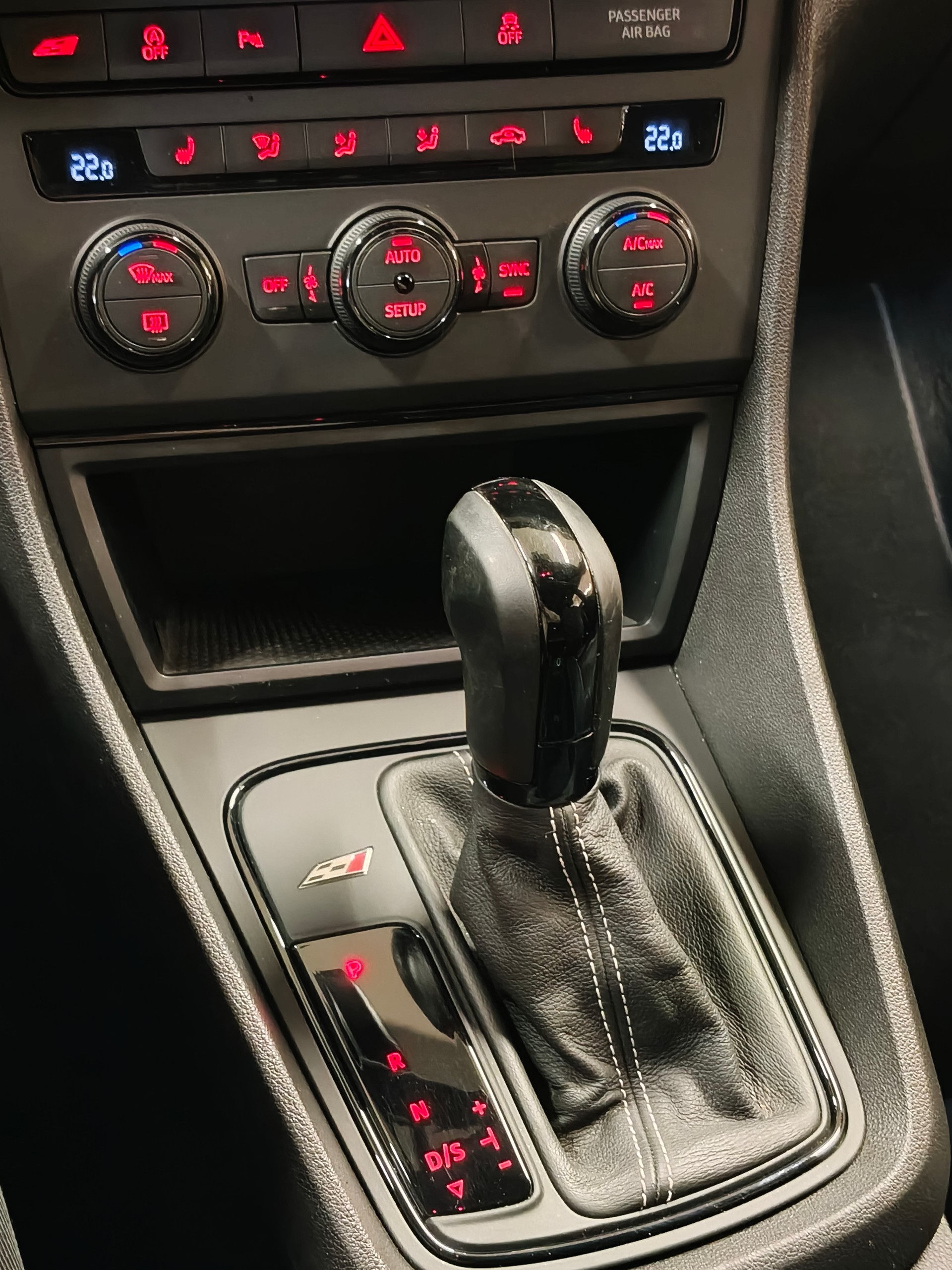 SEAT Leon 2.0 TSI Cupra 280 DSG-image-25