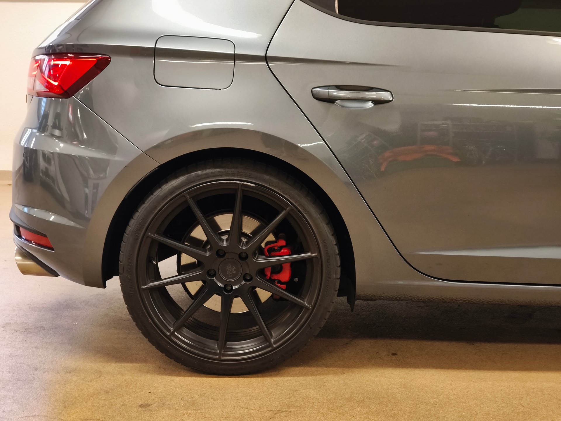 SEAT Leon 2.0 TSI Cupra 280 DSG-image-11