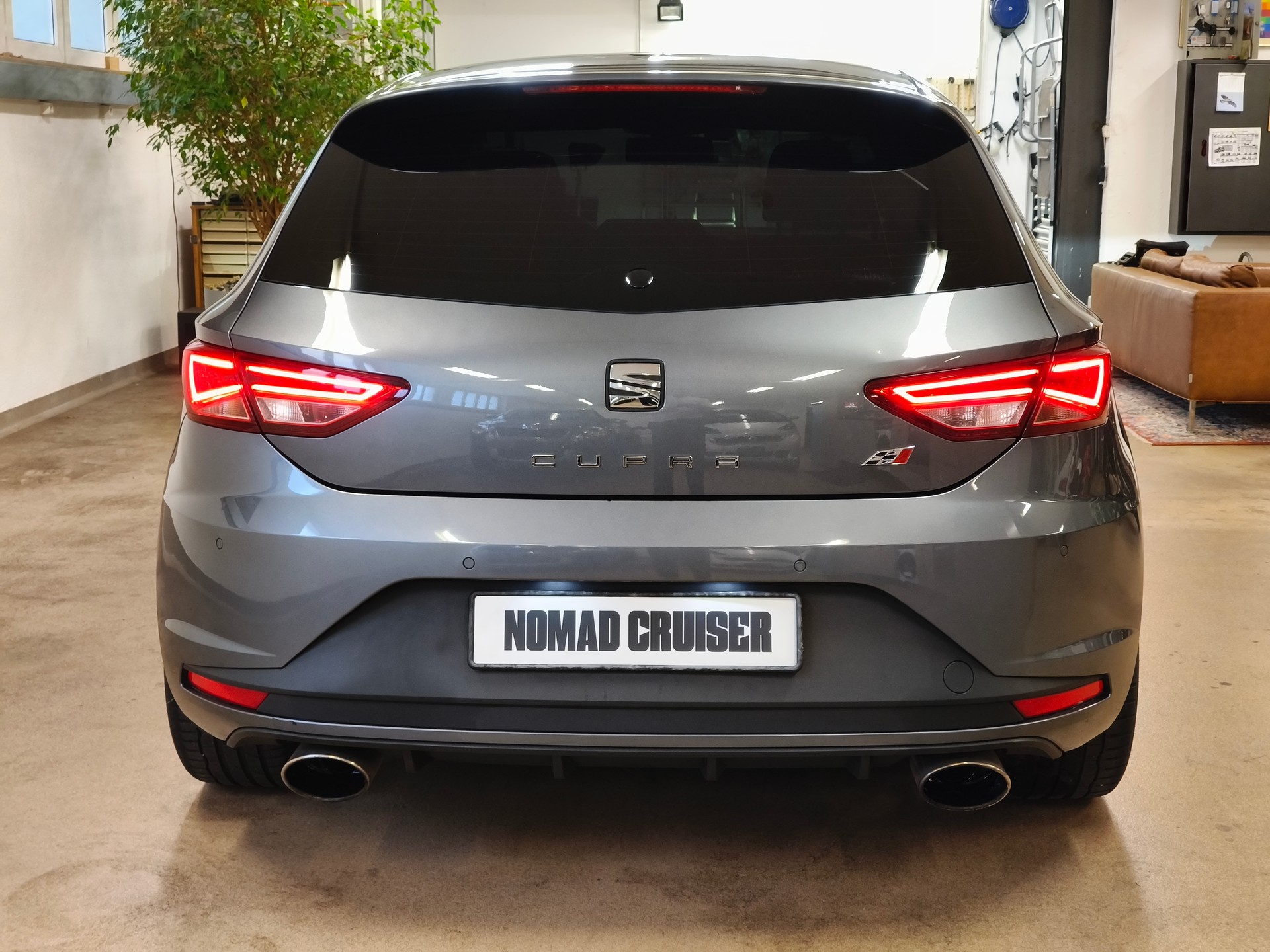 SEAT Leon 2.0 TSI Cupra 280 DSG-image-13