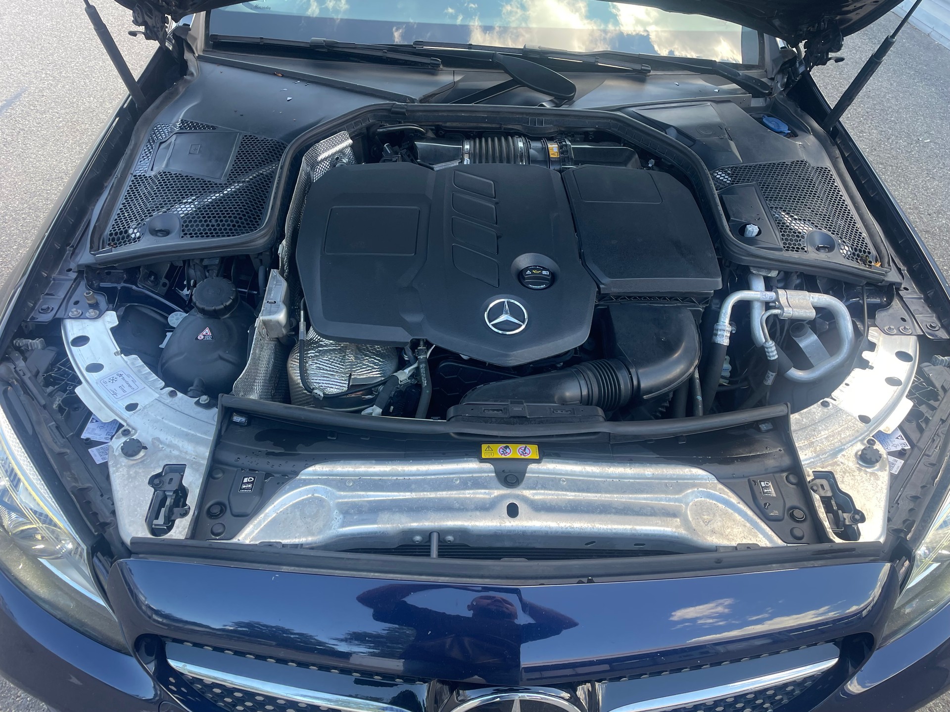 MERCEDES-BENZ C 220 d Swiss Star AMG Line 4M 9G-Tronic-image-14