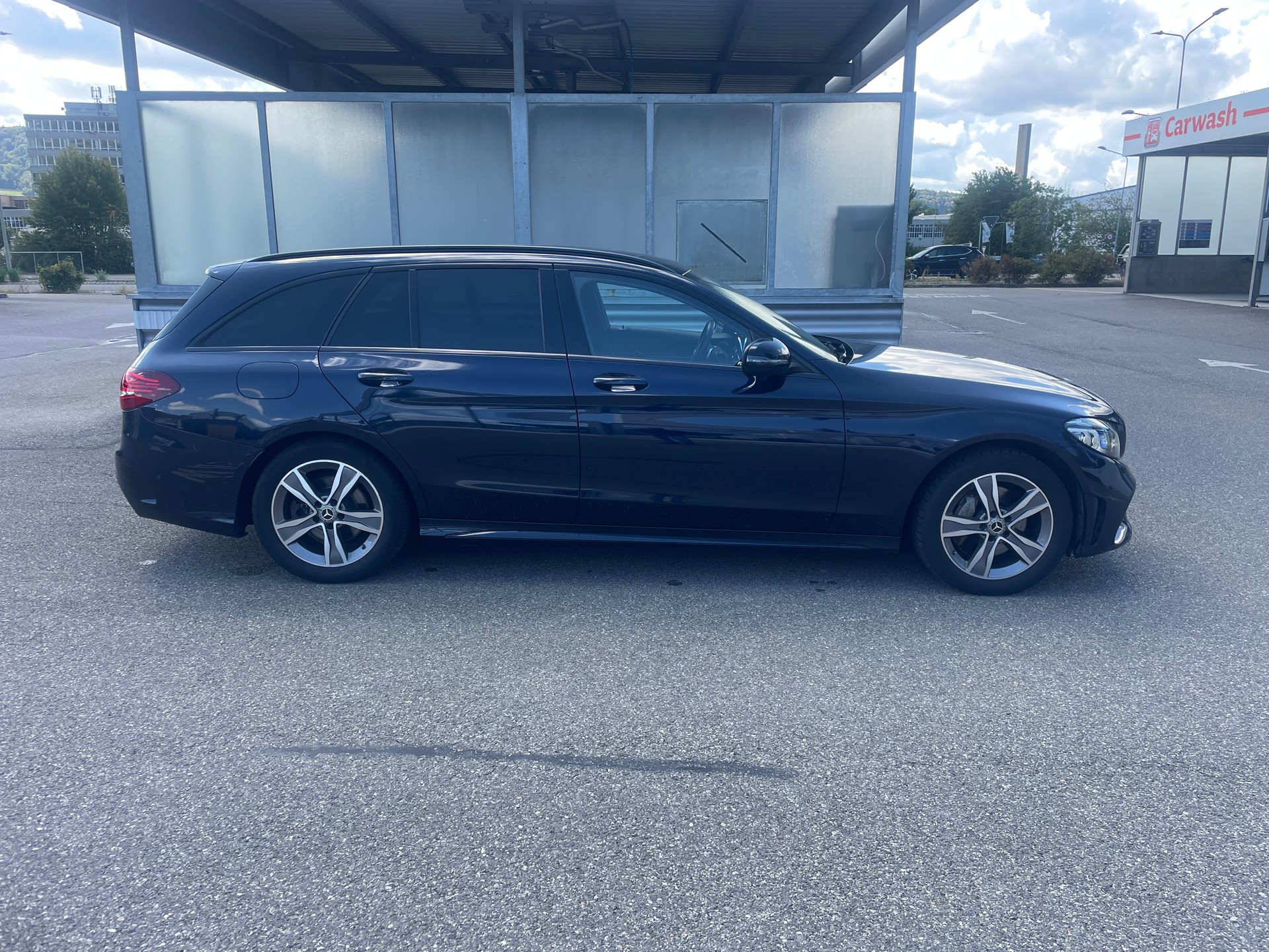 MERCEDES-BENZ C 220 d Swiss Star AMG Line 4M 9G-Tronic-image-5