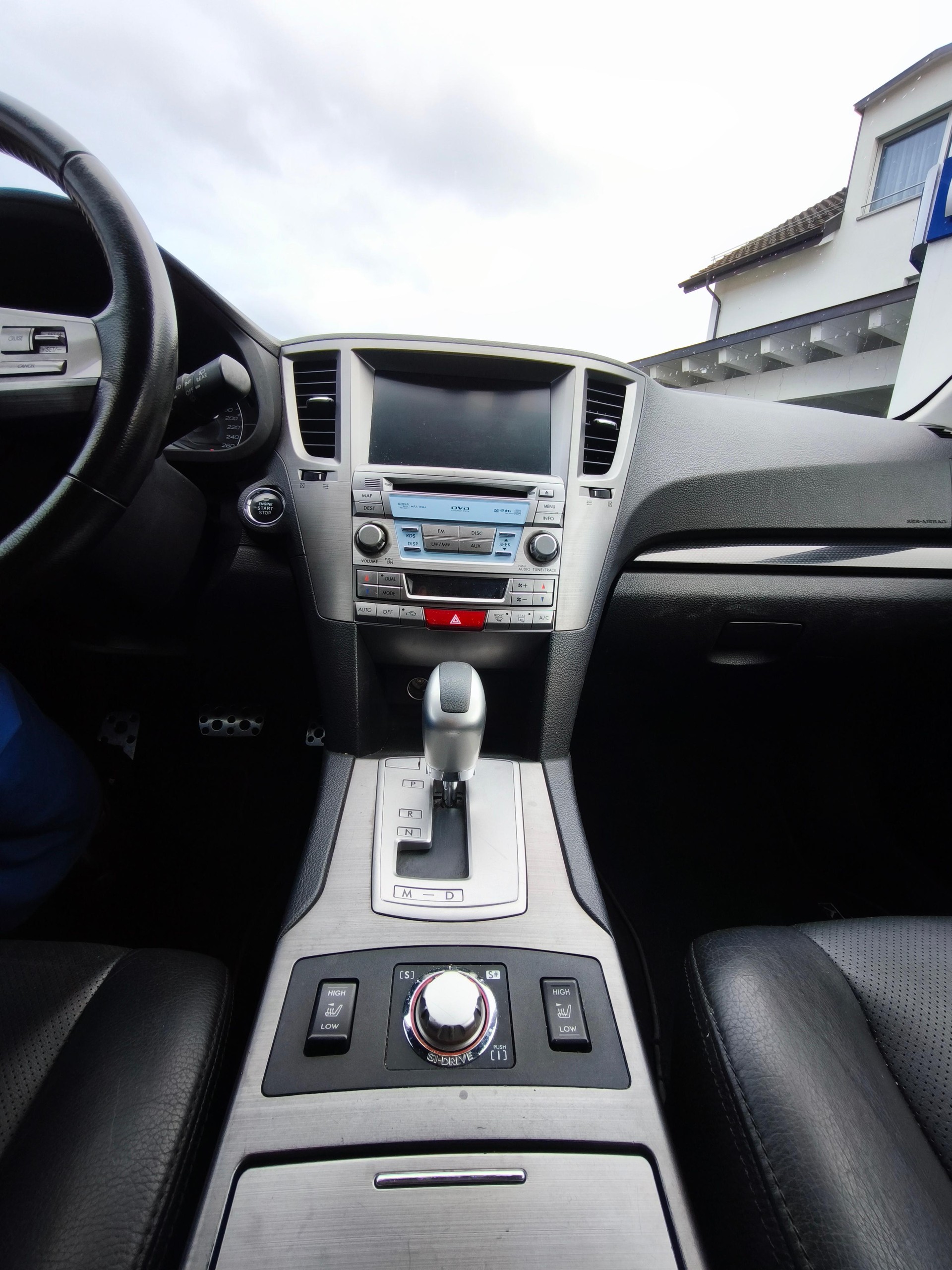 SUBARU Legacy Station 2.5 GT Executive S-image-10