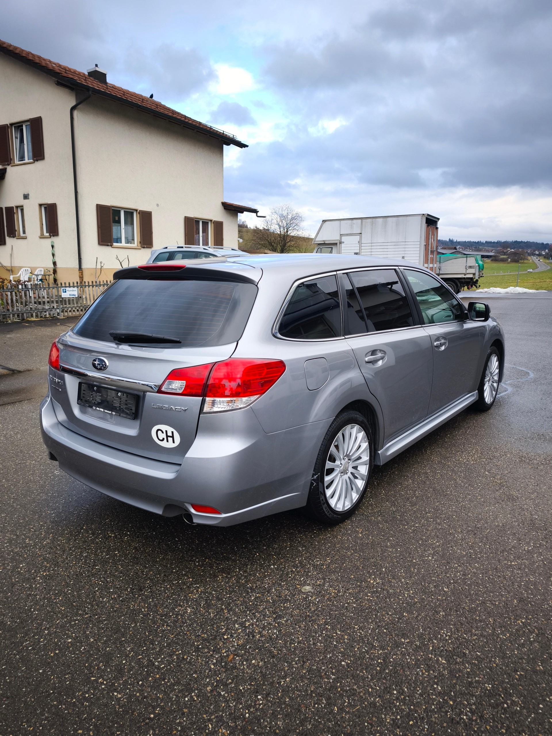 SUBARU Legacy Station 2.5 GT Executive S-image-5
