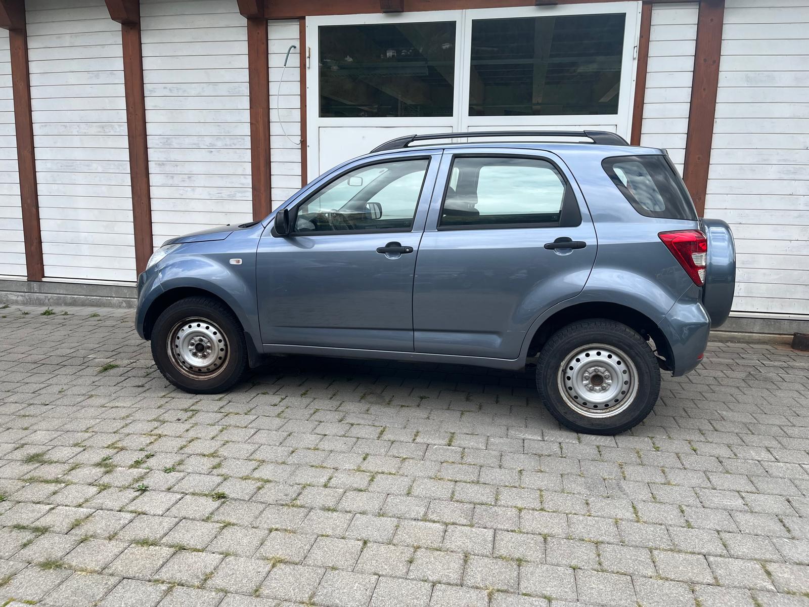 DAIHATSU Terios 1.5 16V SX Edit. 100th Anniversary 4WD Aut.-image-2
