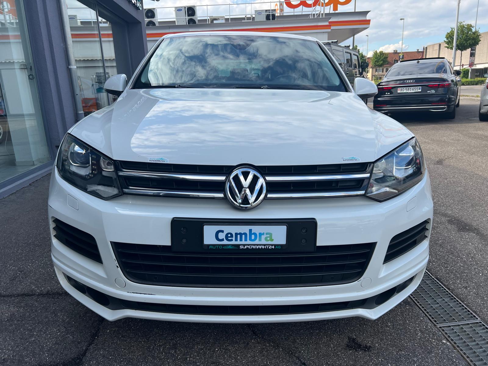 VW Touareg 3.0 TDI R-Line BlueMotion Technology Tiptronic-image-15