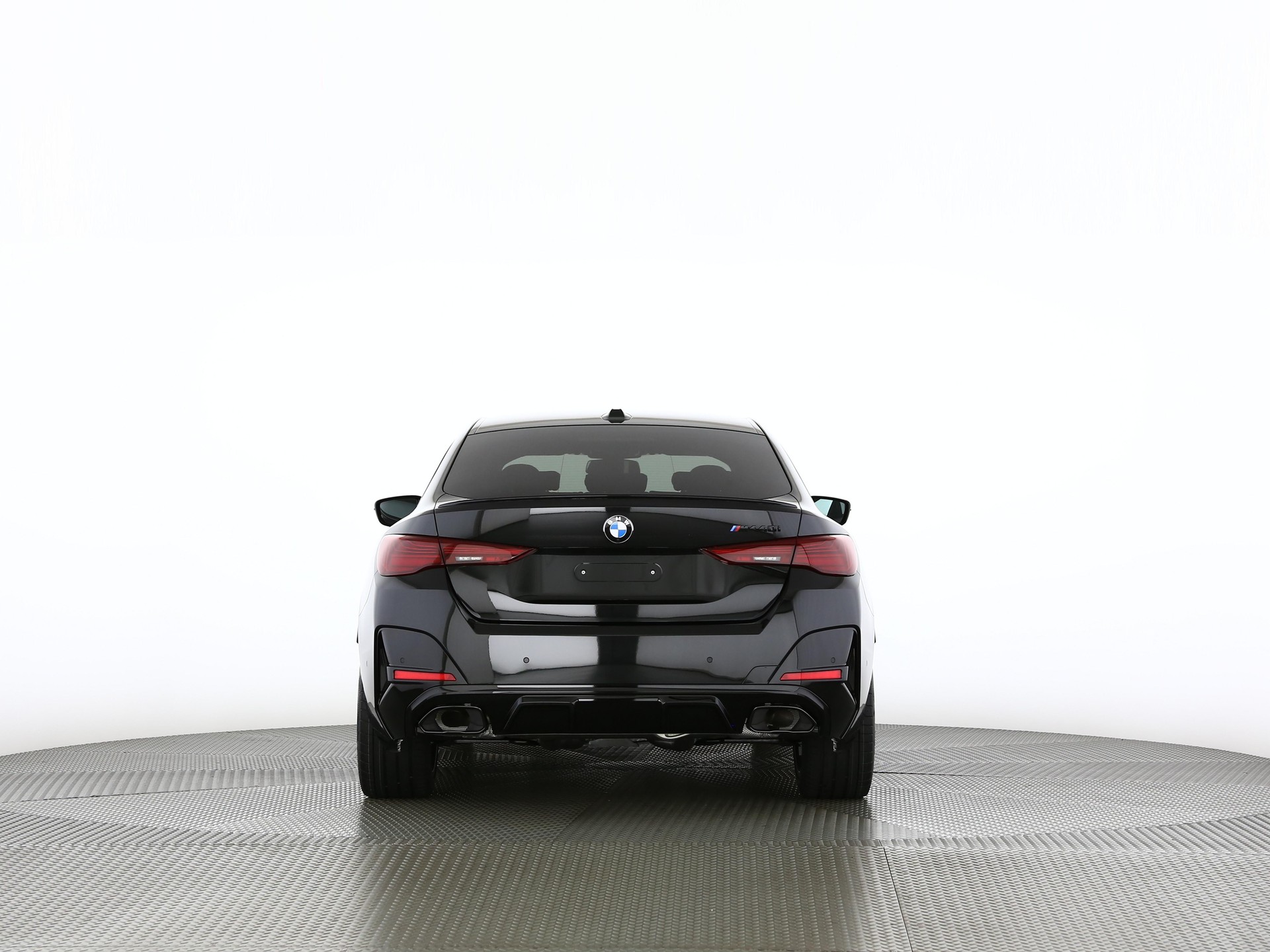 BMW M440i xDrive Gran Coupé-image-3