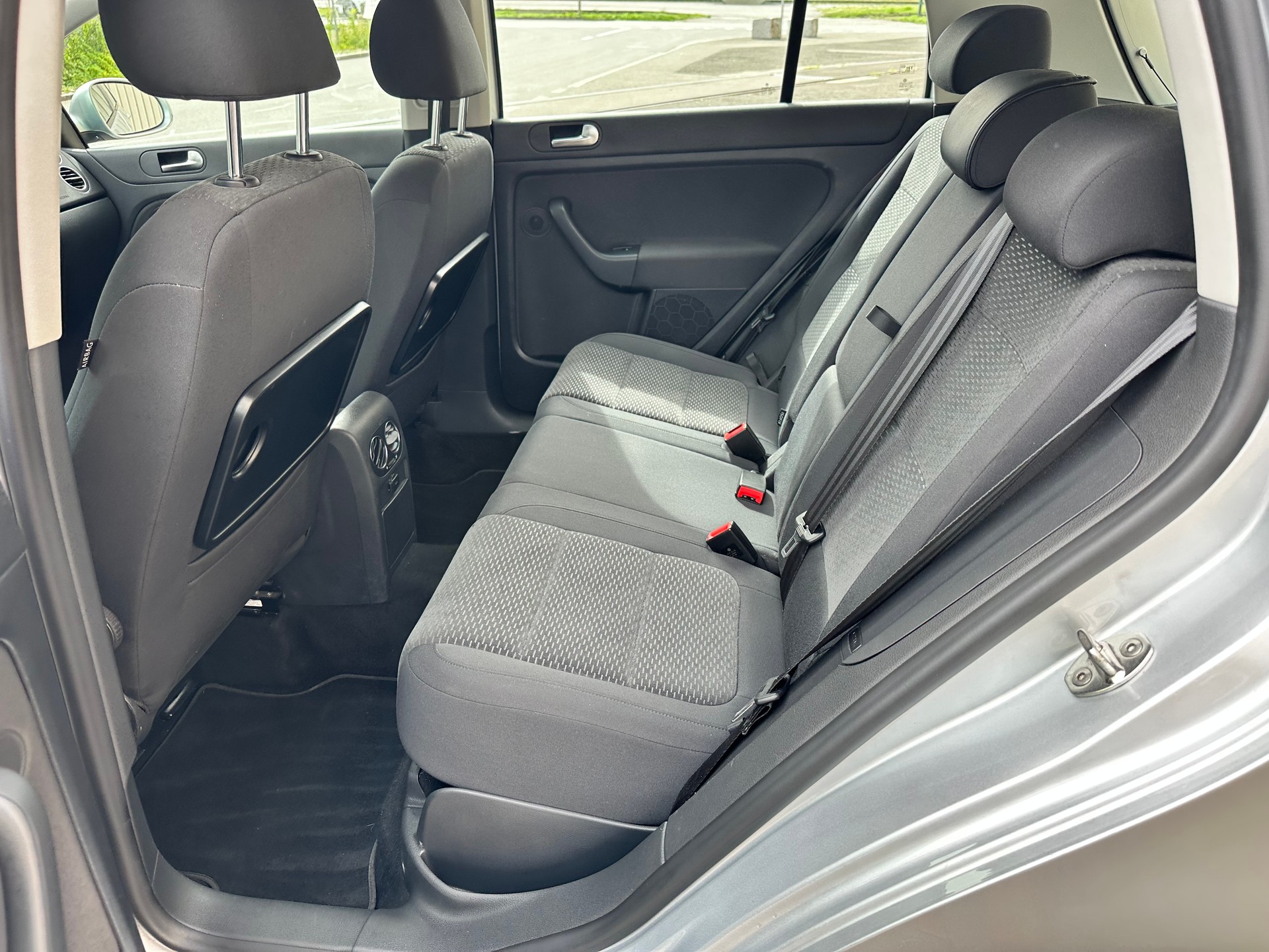 VW Golf Plus 1.4 TSI Comfortline DSG-image-13