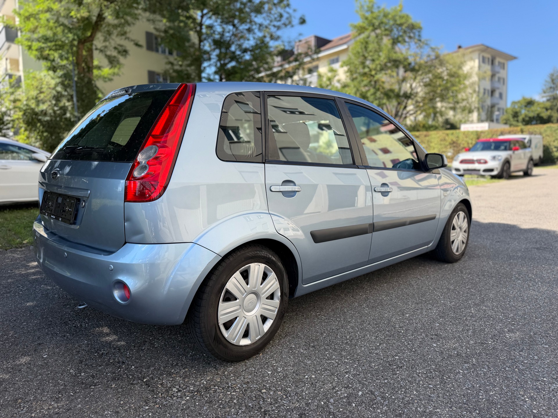 FORD FIESTA-image-4