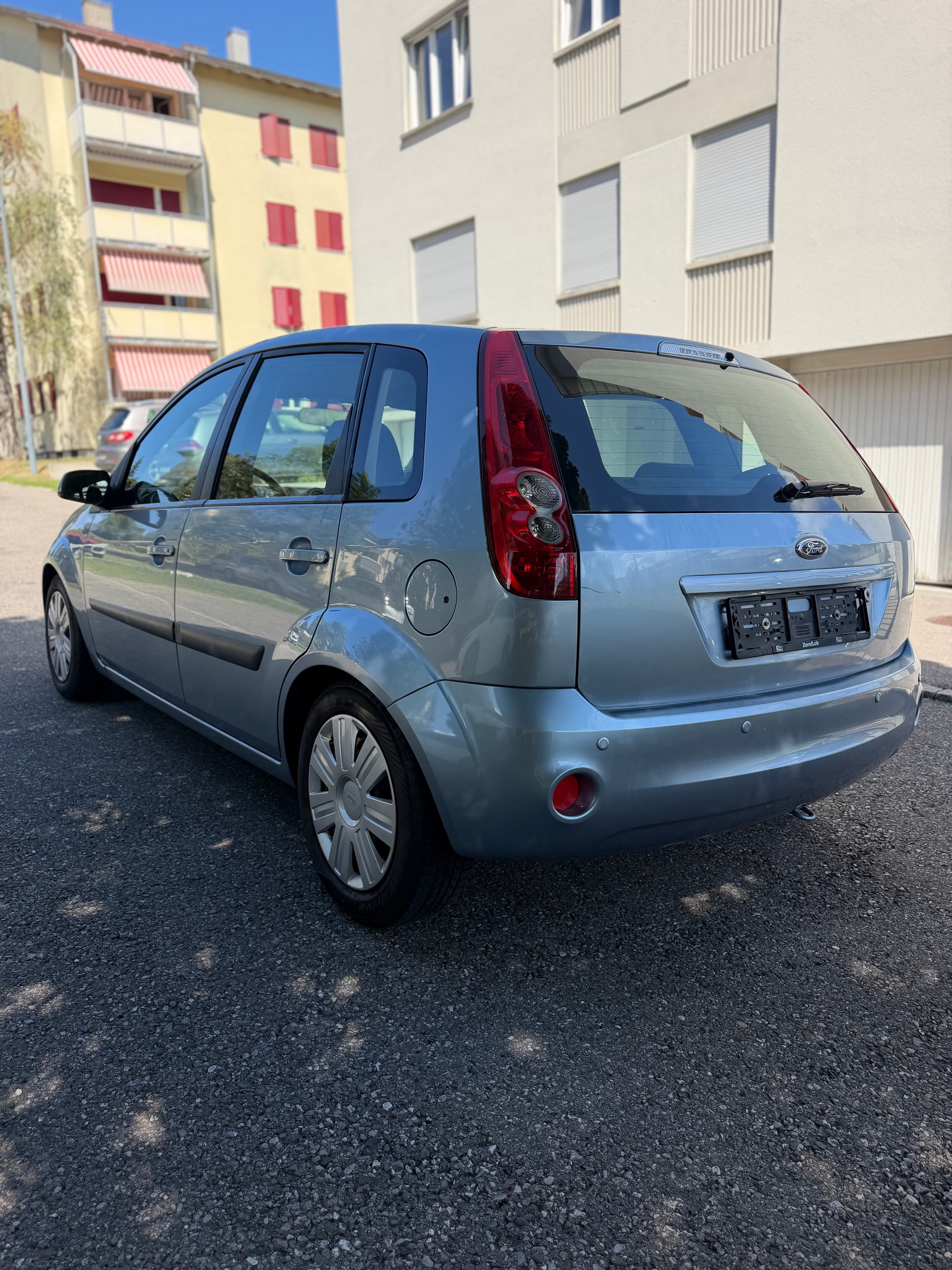 FORD FIESTA-image-2