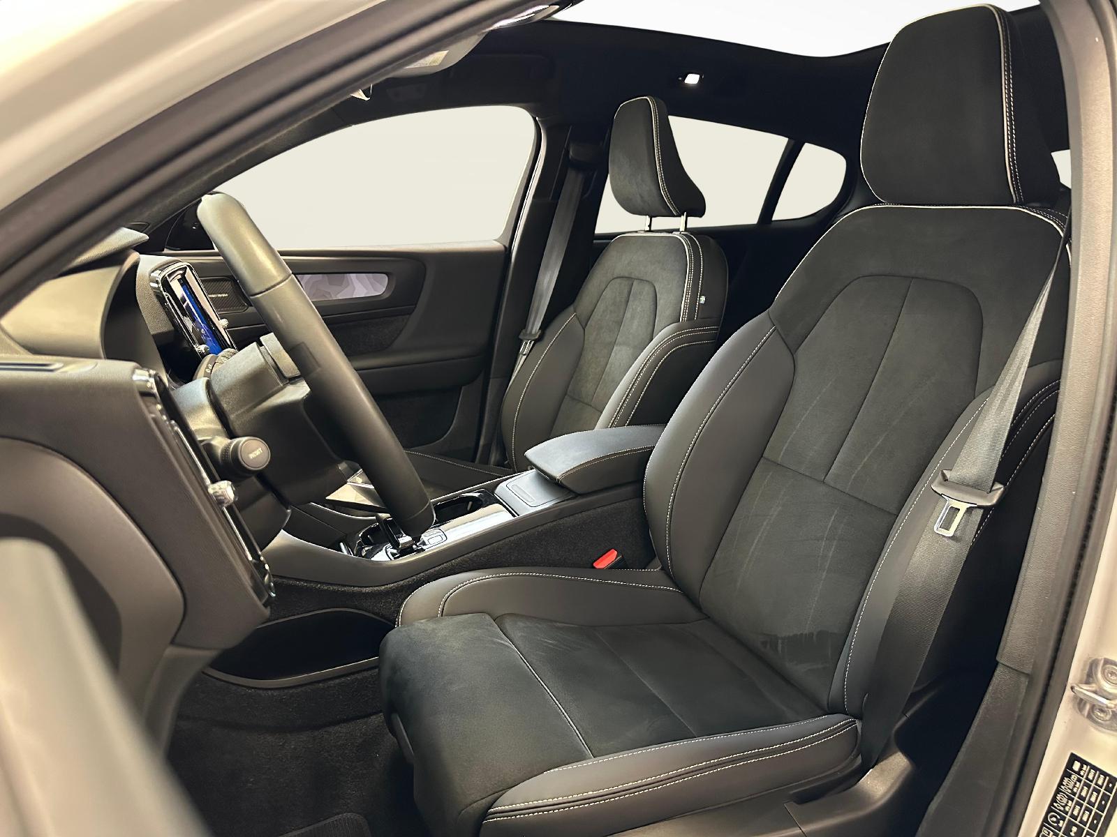 VOLVO C40 E80 Ultimate AWD-image-4