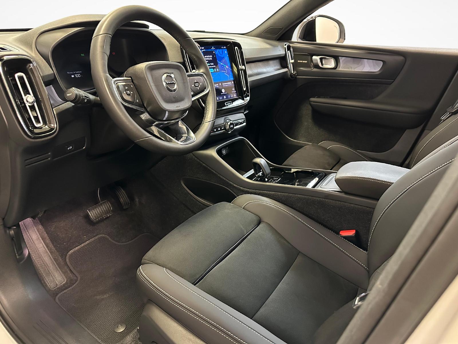 VOLVO C40 E80 Ultimate AWD-image-3