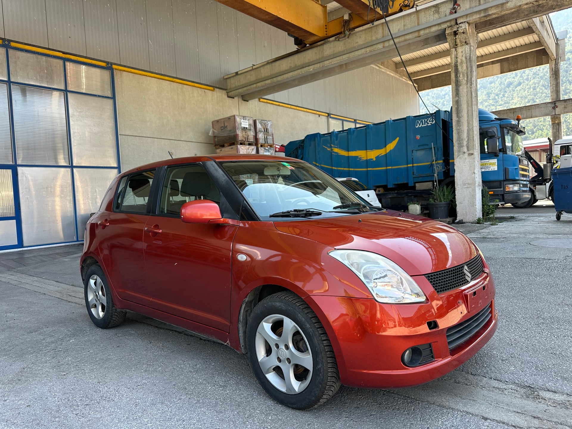 SUZUKI Swift 1.3i 16V GL Top 4x4-image-1