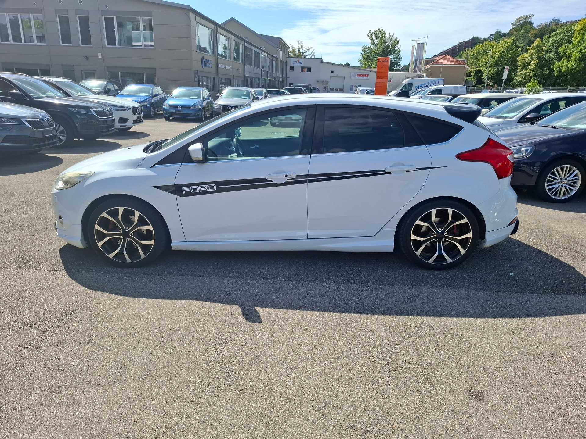 FORD Focus 1.6 SCTi Titanium-image-4