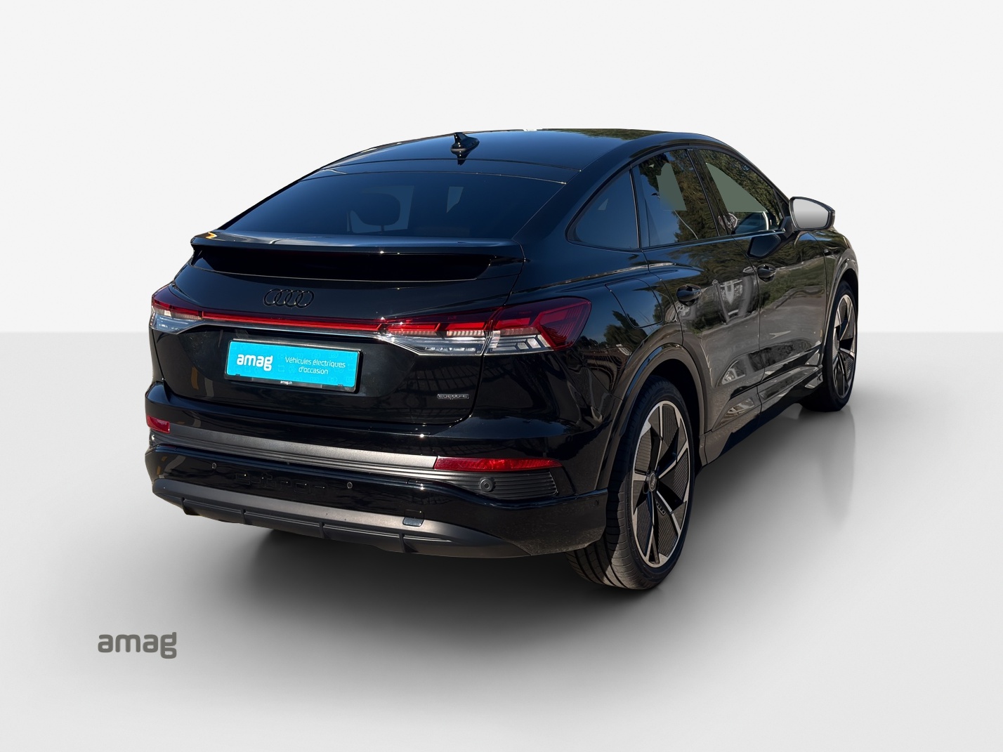 AUDI Q4 Sportback e-tron 45 quattro-image-5