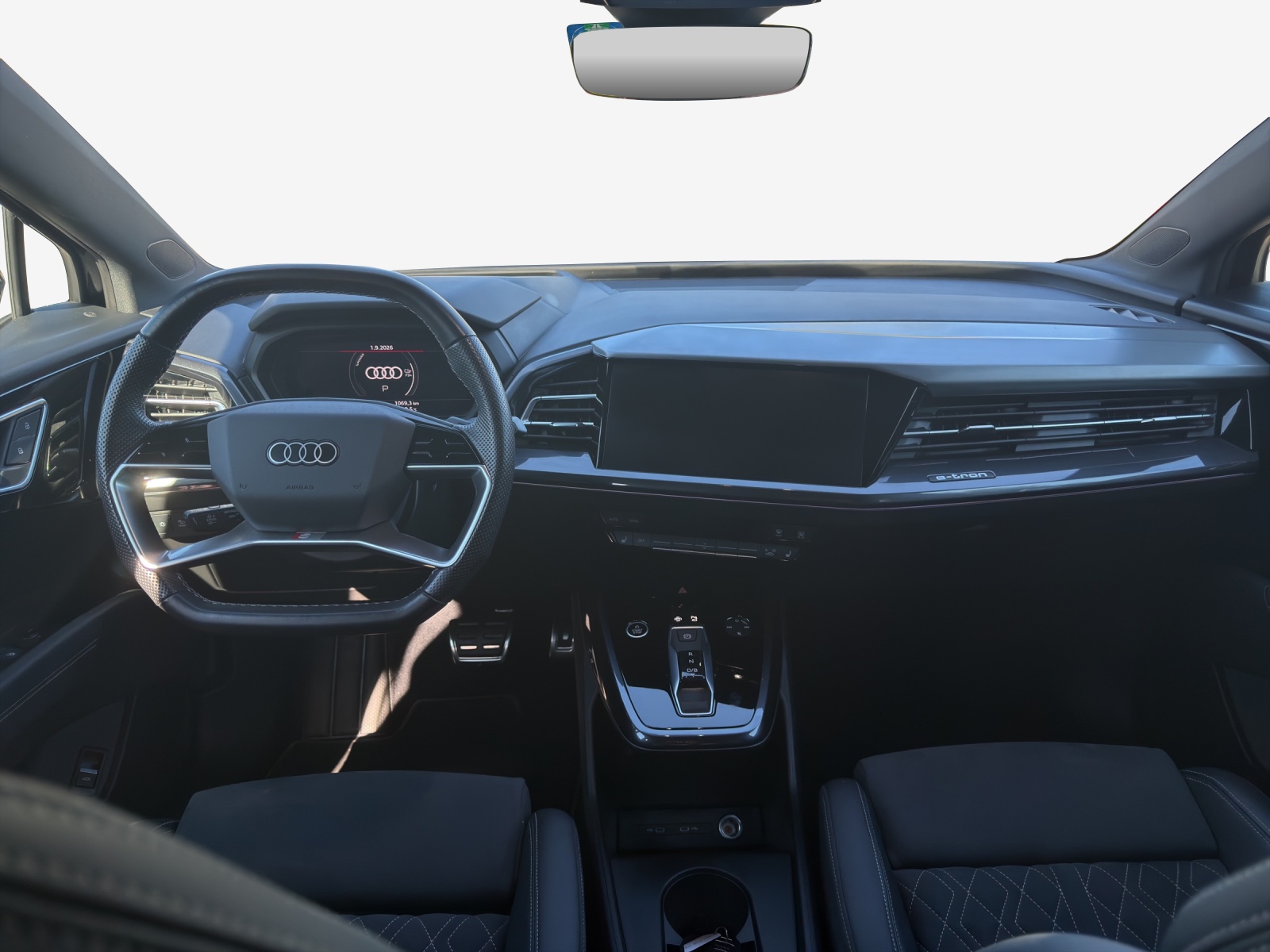 AUDI Q4 Sportback e-tron 45 quattro-image-8