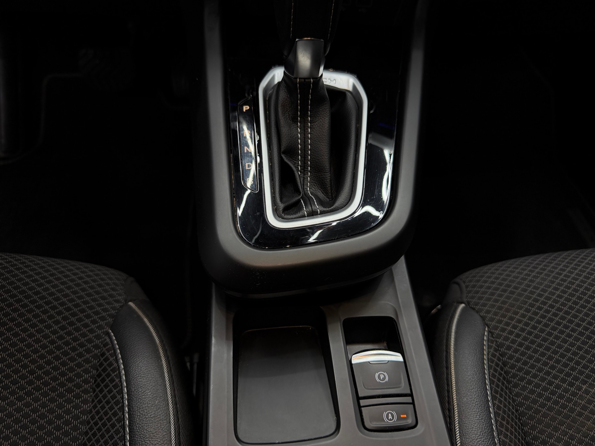 RENAULT Arkana 1.6 E-Tech Intens-image-17