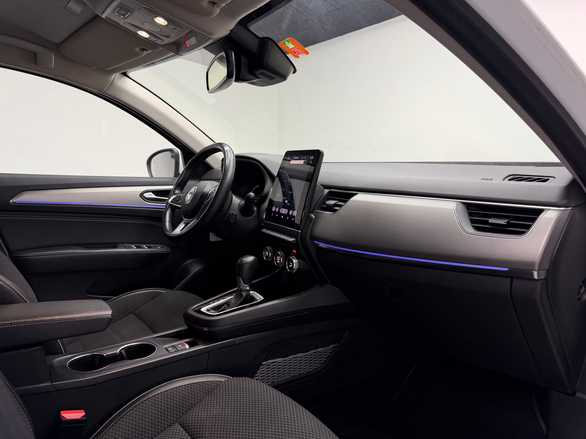 RENAULT Arkana 1.6 E-Tech Intens-image-10