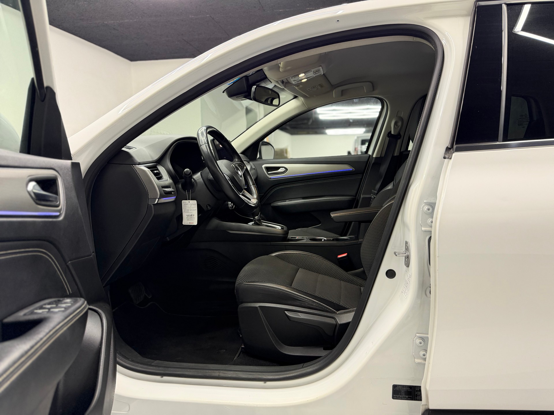 RENAULT Arkana 1.6 E-Tech Intens-image-7