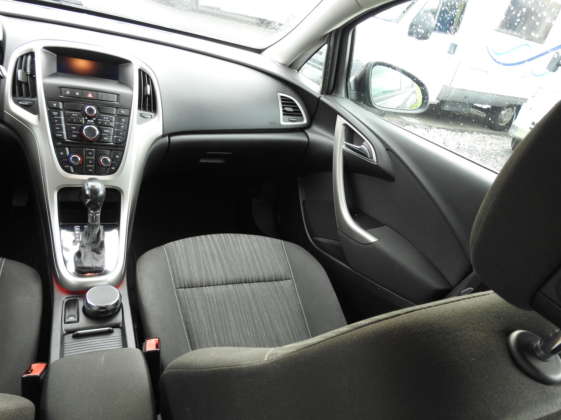 OPEL Astra 1.6i 16V Enjoy Automatic-image-17