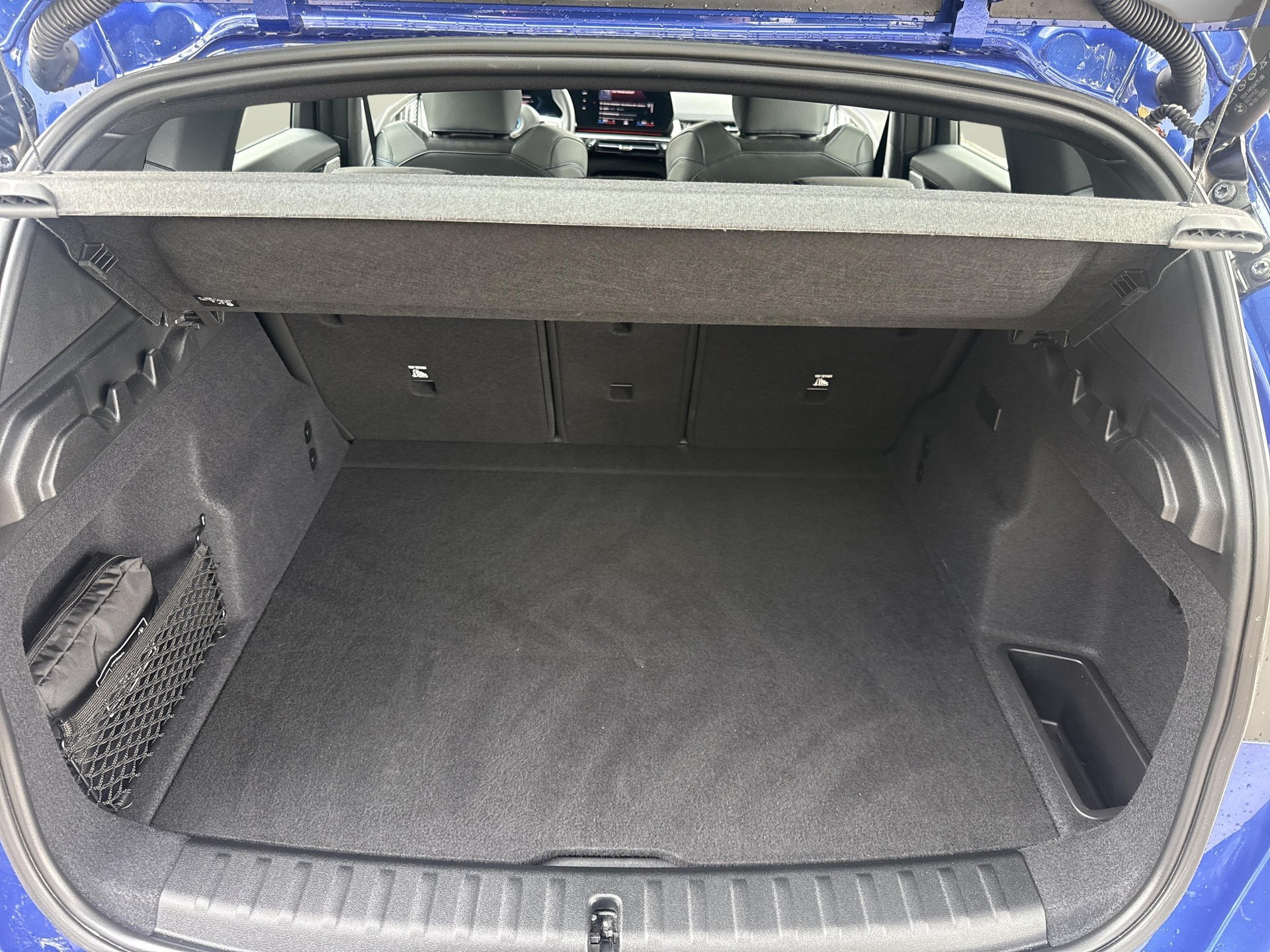 BMW iX1 xDrive 30 M Sport-image-18