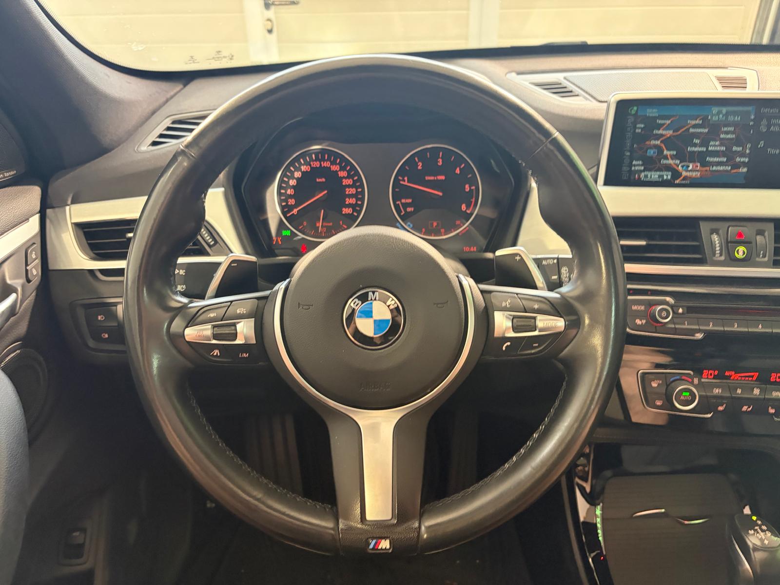 BMW X1 xDrive 25d M Sport Steptronic - Toit ouvrant - Caméra de recul-image-17