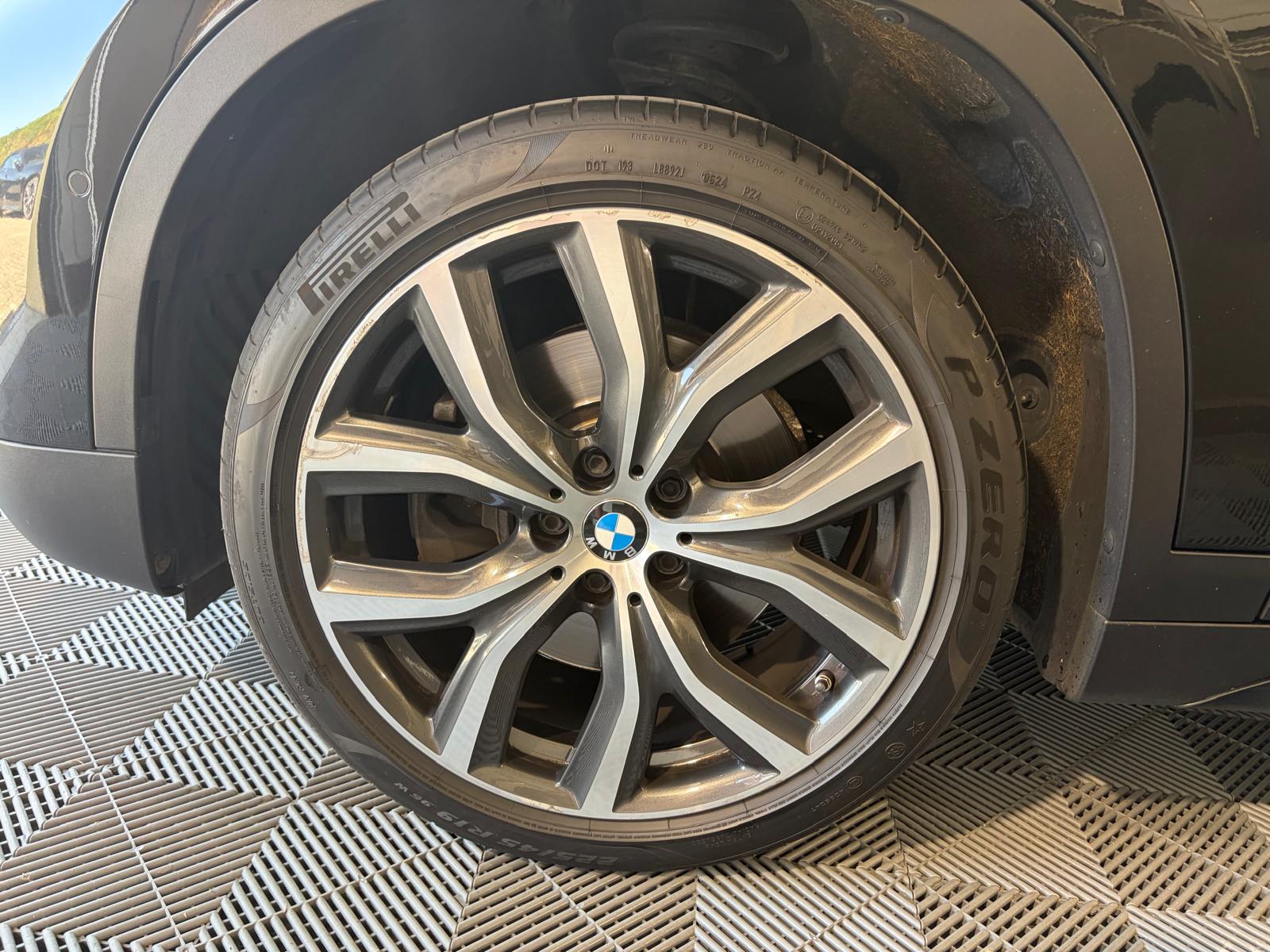 BMW X1 xDrive 25d M Sport Steptronic - Toit ouvrant - Caméra de recul-image-28