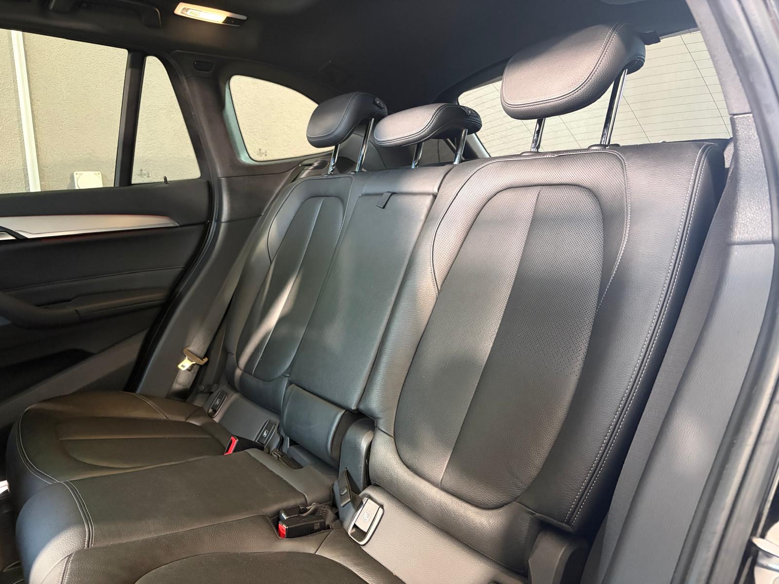 BMW X1 xDrive 25d M Sport Steptronic - Toit ouvrant - Caméra de recul-image-10