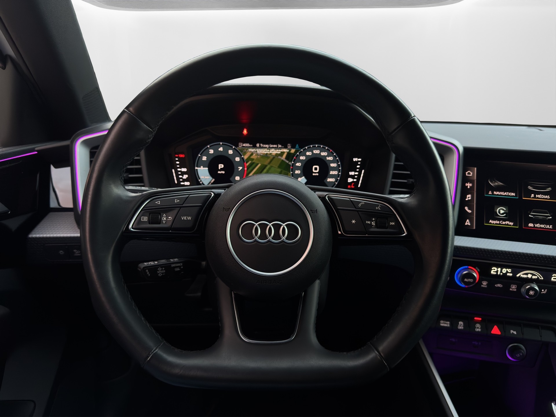 AUDI A1 City Carver 30 TFSI Attraction S-tronic-image-9