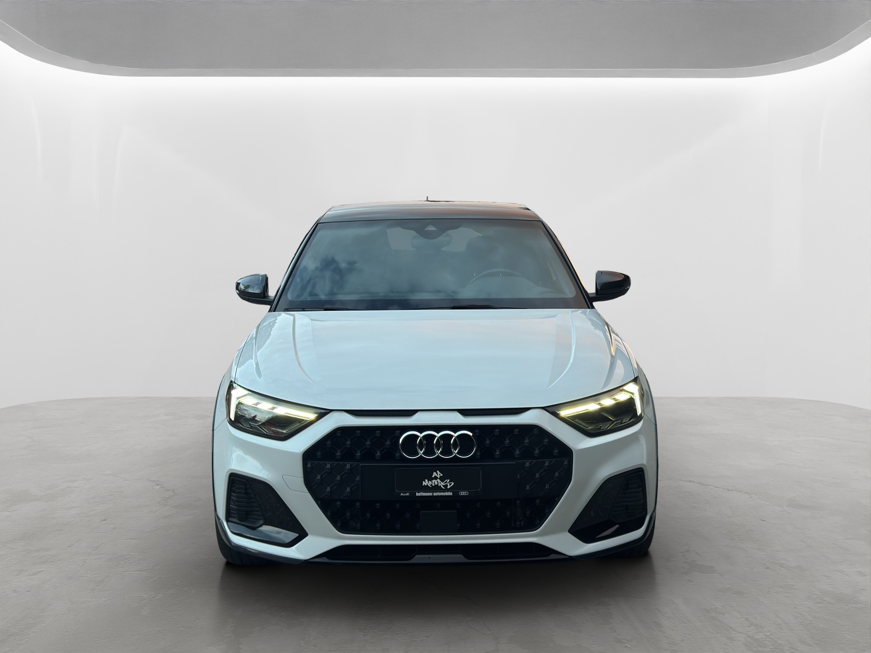 AUDI A1 City Carver 30 TFSI Attraction S-tronic-image-4