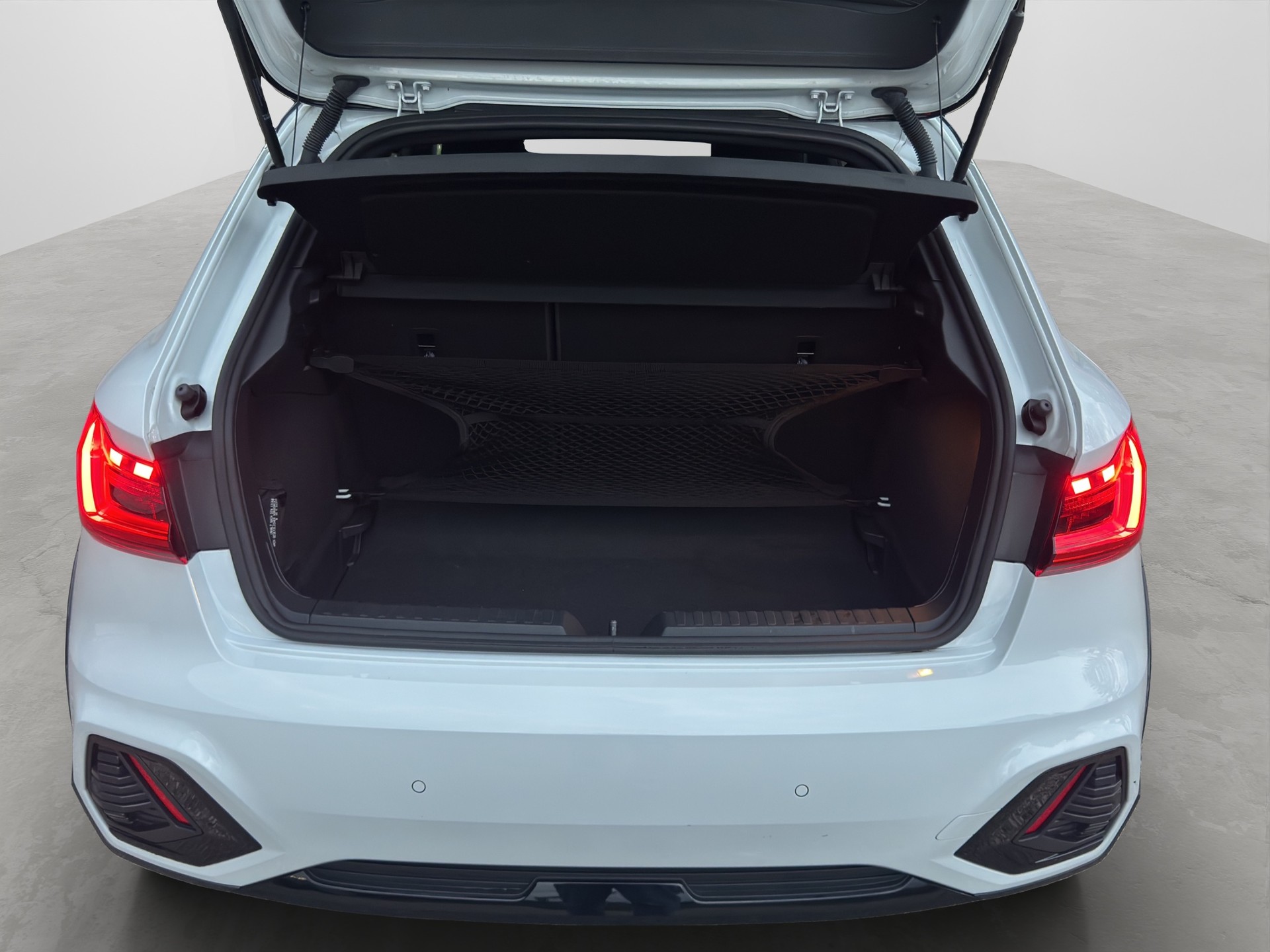 AUDI A1 City Carver 30 TFSI Attraction S-tronic-image-26