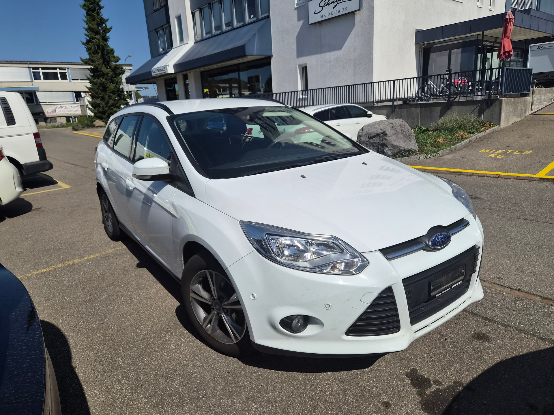FORD Focus 1.0 SCTi Trend-image-1
