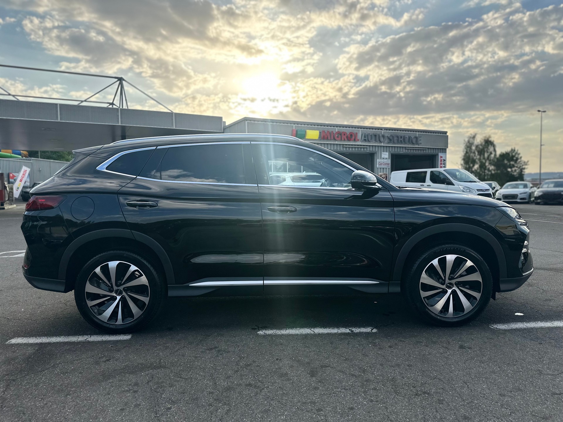 BYD Seal U DM-i Design AWD-image-11
