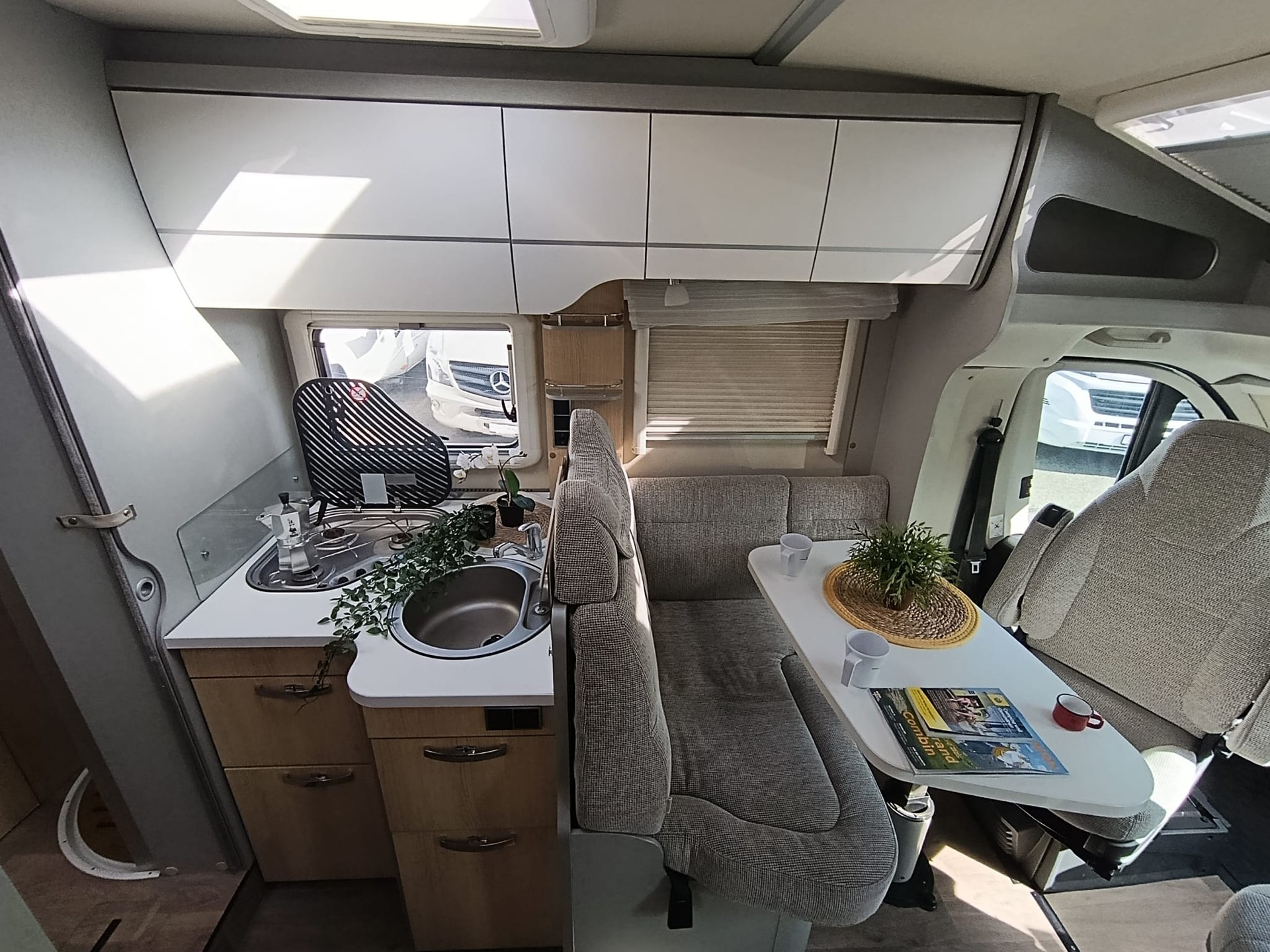 HYMER T578 GL *** Heckgarage höchsten Premium-Komfort auf PKW-Führerschein-Niveau bietet***-image-18