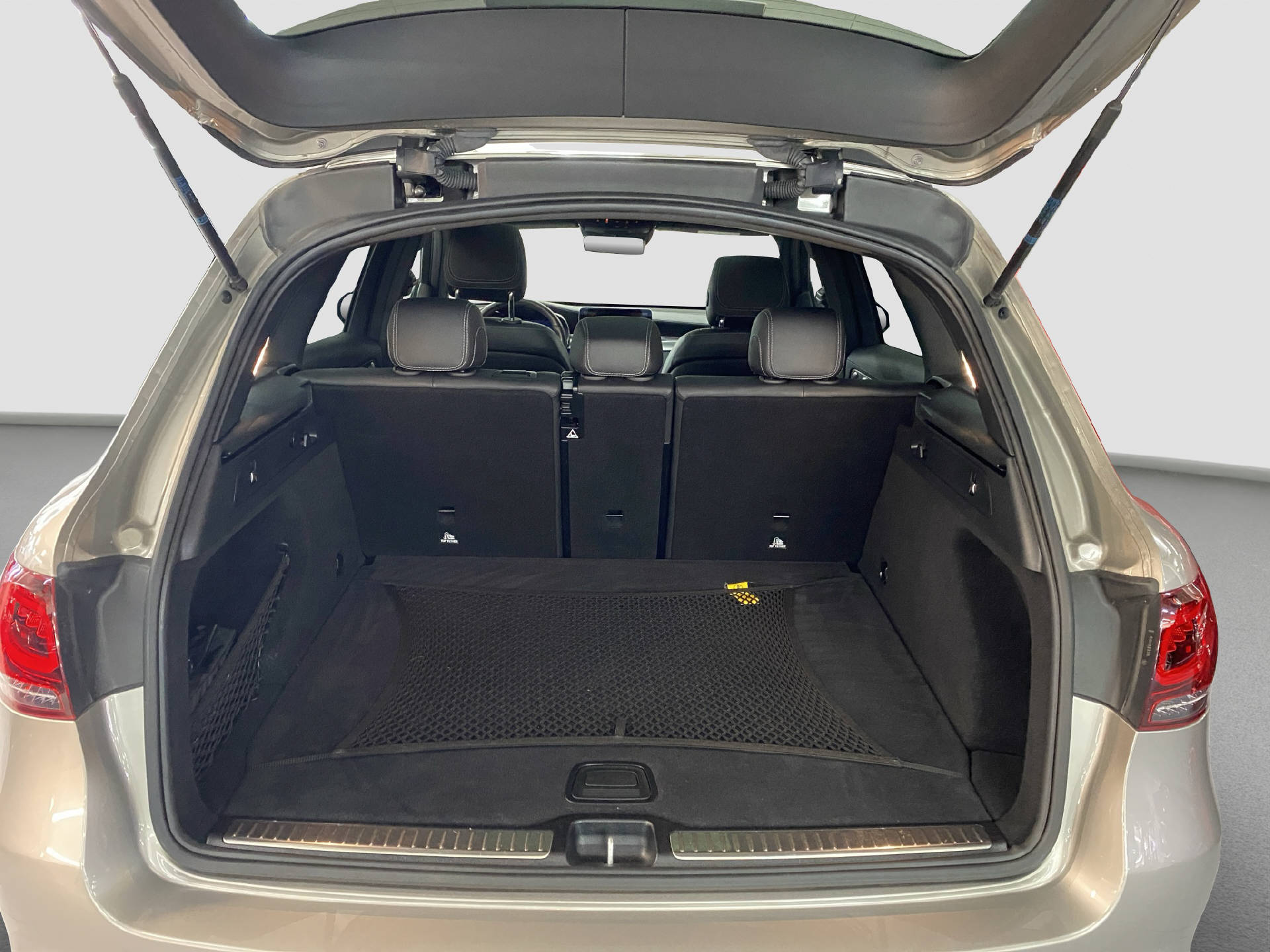 MERCEDES-BENZ GLC 220 d AMG Line 4MATIC-image-14