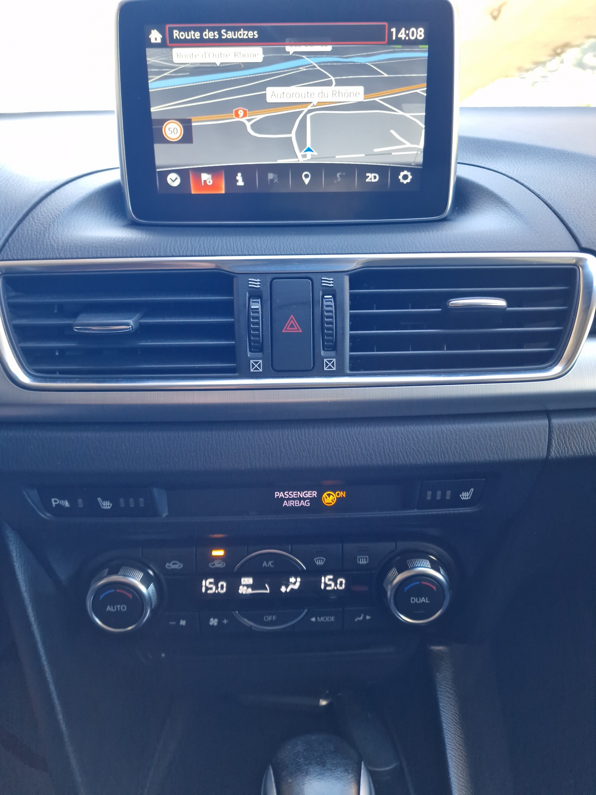 MAZDA 3 1.5 16V CD Revolution Activematic-image-10