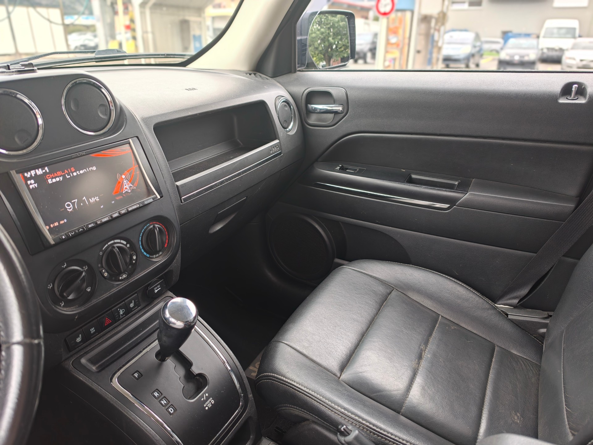 JEEP Patriot 2.4 Limited CVT-image-11