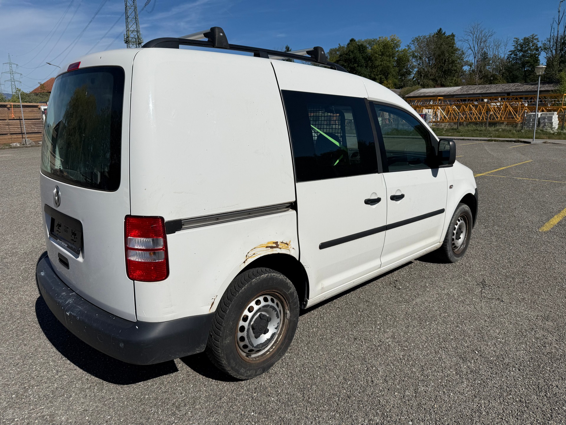VW Caddy 1.6 TDI-image-2