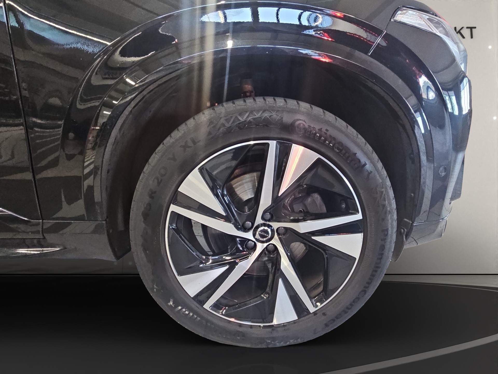 VOLVO XC90 2.0 B5 MH R-Design 7P. AWD-image-6