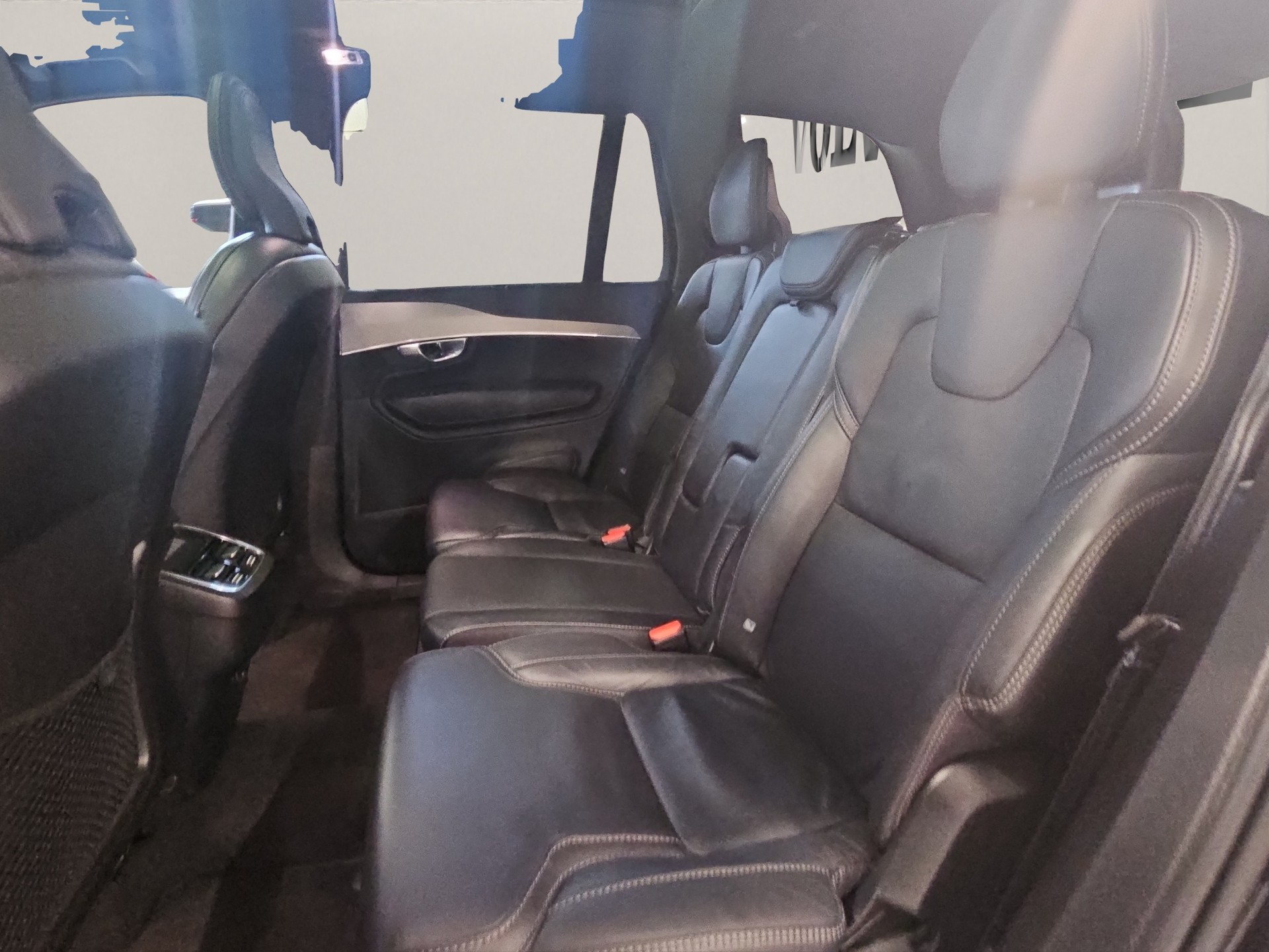 VOLVO XC90 2.0 B5 MH R-Design 7P. AWD-image-17