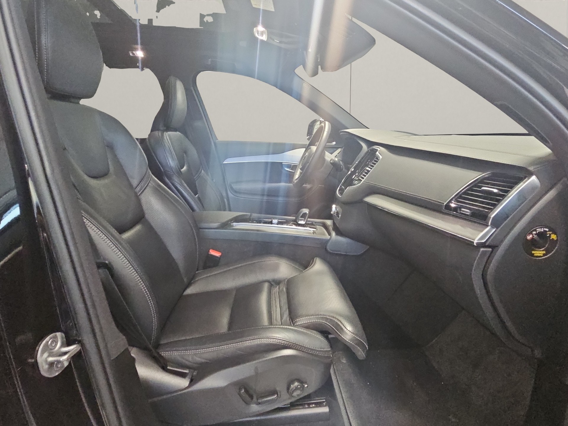 VOLVO XC90 2.0 B5 MH R-Design 7P. AWD-image-8