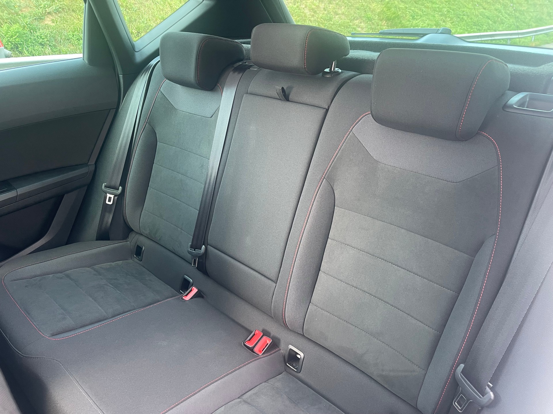 SEAT Ateca 1.5 TSI FR DSG-image-15