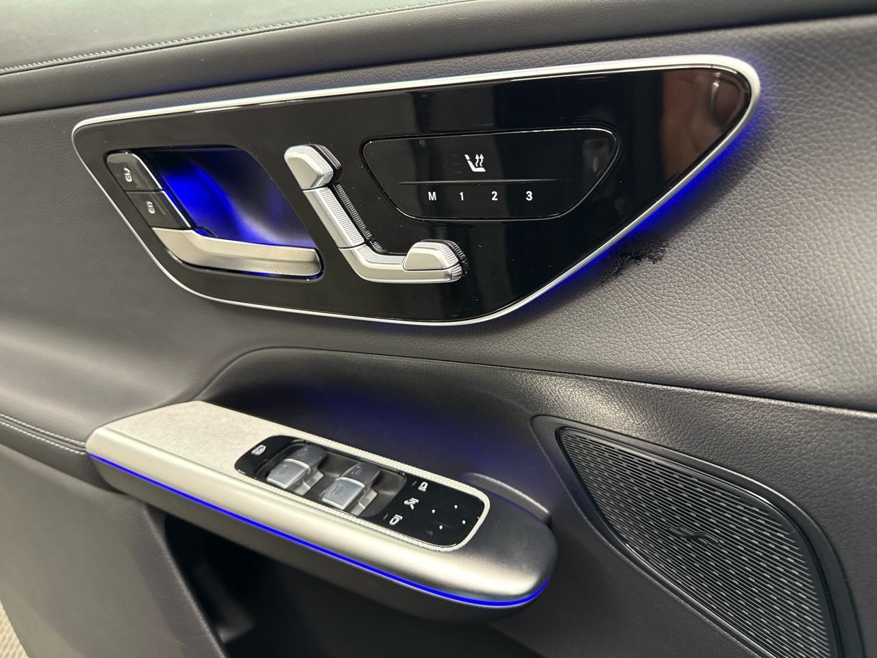 MERCEDES-BENZ GLC 220 d 4Matic AMG-image-3