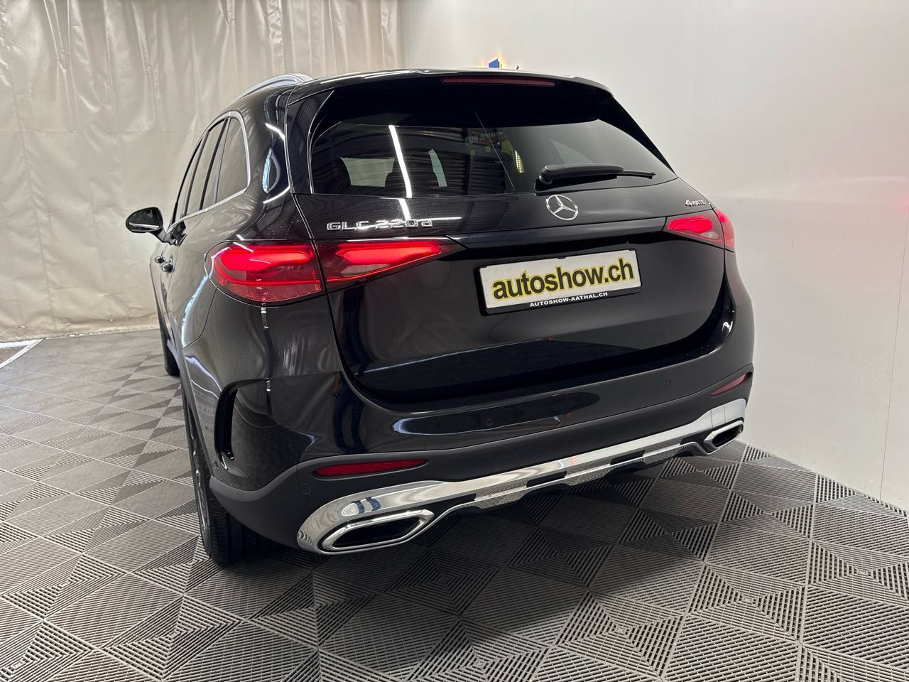 MERCEDES-BENZ GLC 220 d 4Matic AMG-image-14