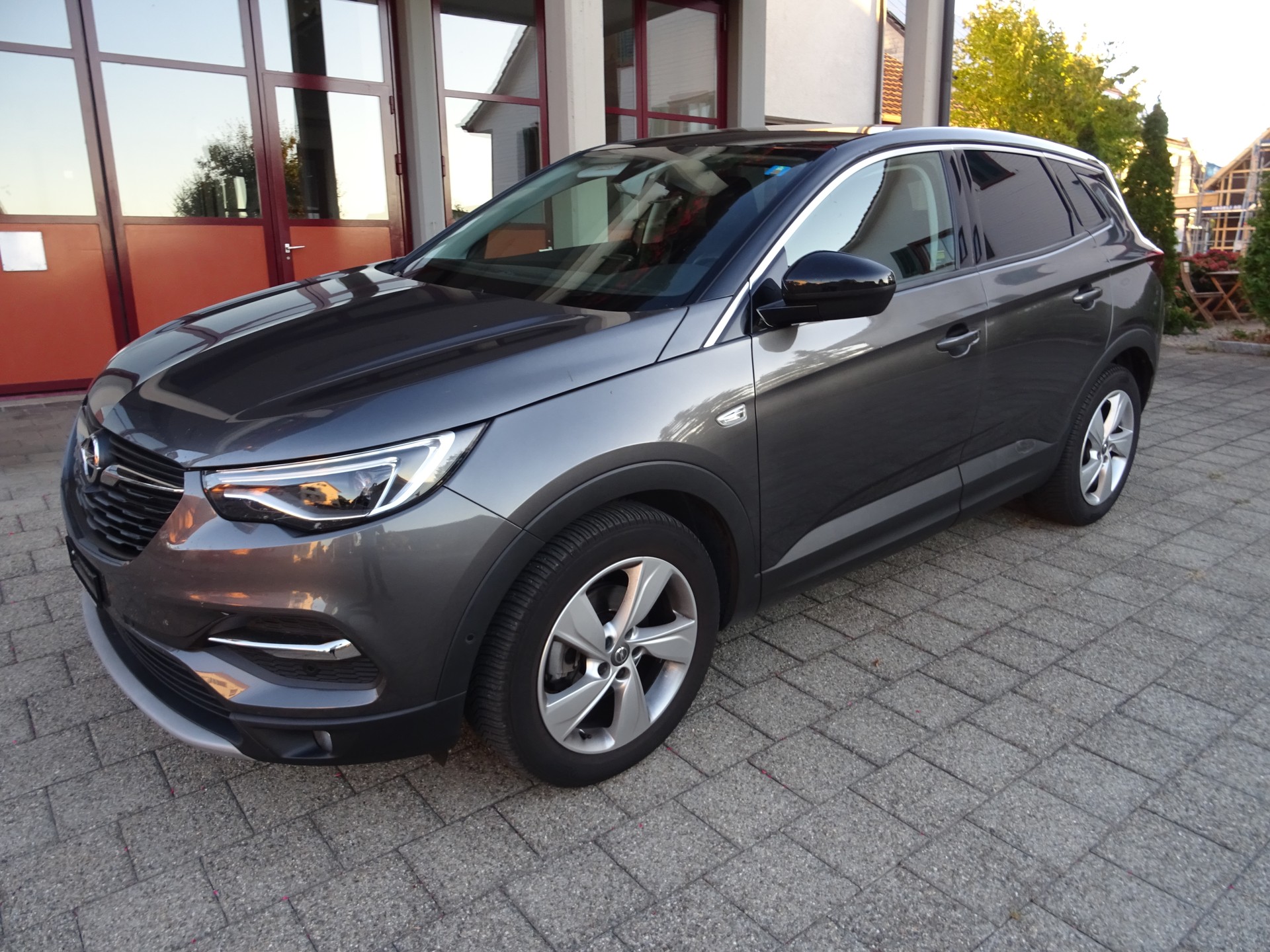 OPEL Grandland X 1.2i TP Ultimate Automatik-image-0