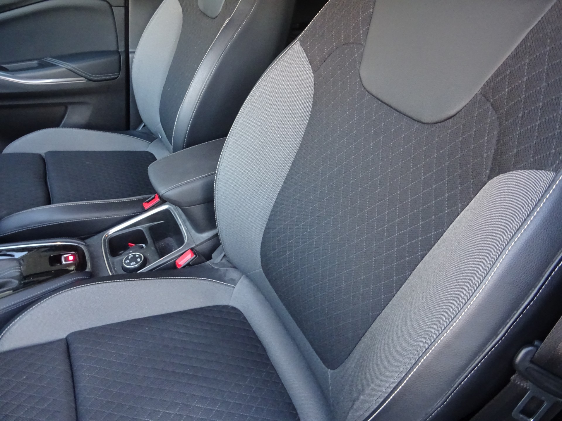OPEL Grandland X 1.2i TP Ultimate Automatik-image-6