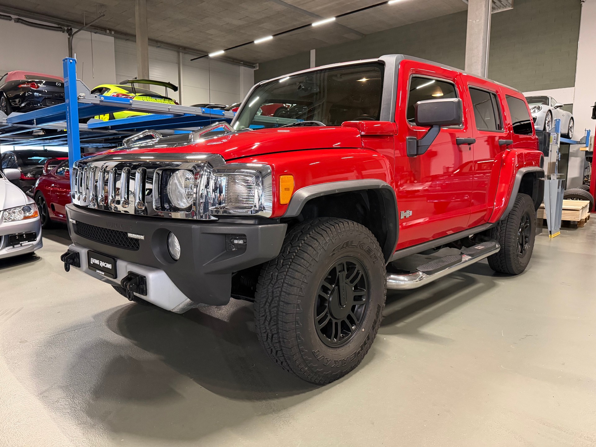 HUMMER H3 3.7 Adventure Automatic-showroom-element-1