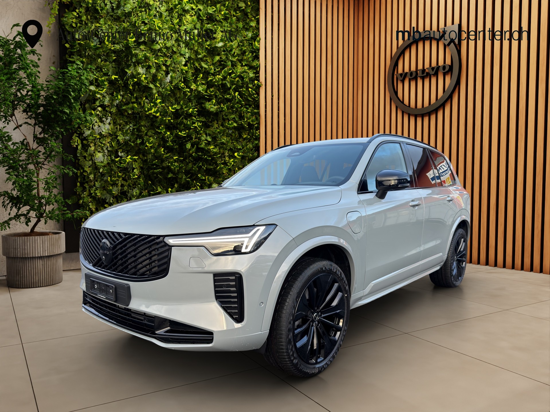 VOLVO XC90 2.0 T8 TE Black Edition eAWD-image-0
